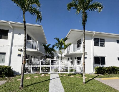 10-1719 Wiley St, Hollywood, FL, 33020 | Card Image