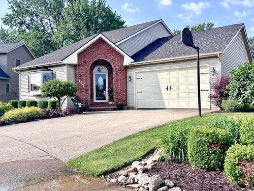 136 Village Green Dr, Sidney, OH, 45365-1669 | Card Image
