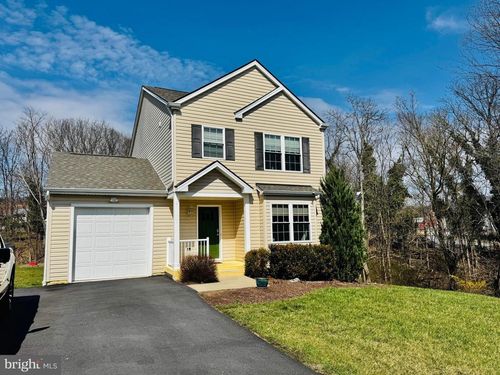 203 Columbia St, Harpers Ferry, WV, 25425-7156 | Card Image