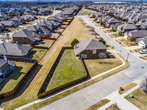 5705 Bender Ridge Dr, Mckinney, TX, 75071-5188 | Card Image