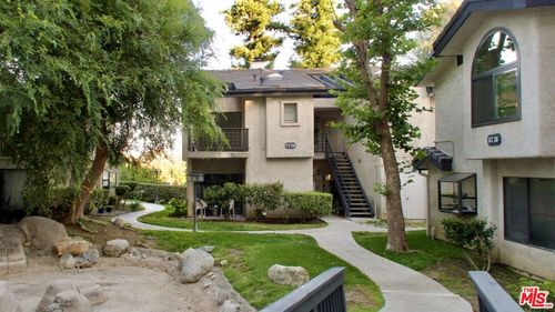 h-5728 Skyview Way, Agoura Hills, CA, 91301-5703 | Card Image