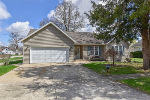 401 Vermillion St, Odell, IL, 60460-9614 | Card Image