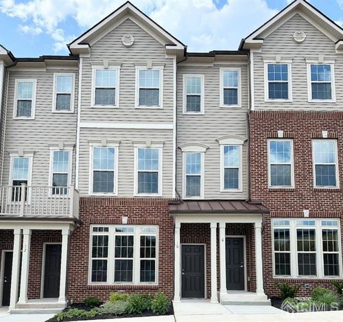 10 Sternadori Rd, Somerville, NJ, 08876-3297 | Card Image