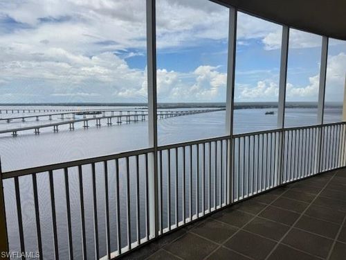 apt-2001-2743 1st St, FORT MYERS, FL, 33916-1883 | Card Image