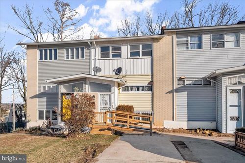 55 Oakmont Dr, NEW CASTLE, DE, 19720-1320 | Card Image