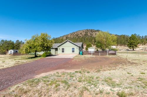 9654 Heritage Dr, Flagstaff, AZ, 86004-8210 | Card Image