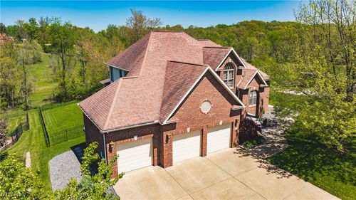 24 Westwood Dr, Parkersburg, WV, 26101-8646 | Card Image