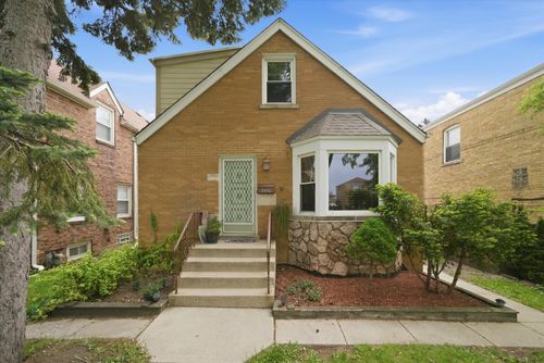 2537 Oak St, Franklin Park, IL, 60131-3422 | Card Image