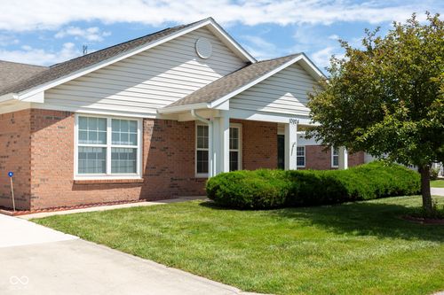 10924 St Petersburg Way, Indianapolis, IN, 46229-4997 | Card Image