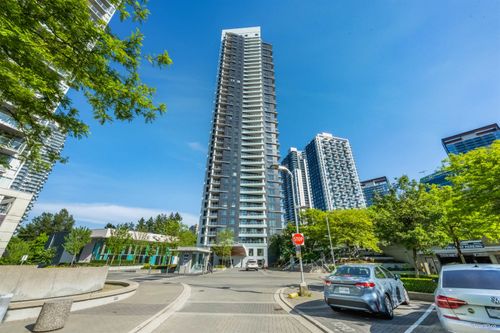 2404-9887 Whalley Blvd, Surrey, BC, V3T0P4 | Card Image