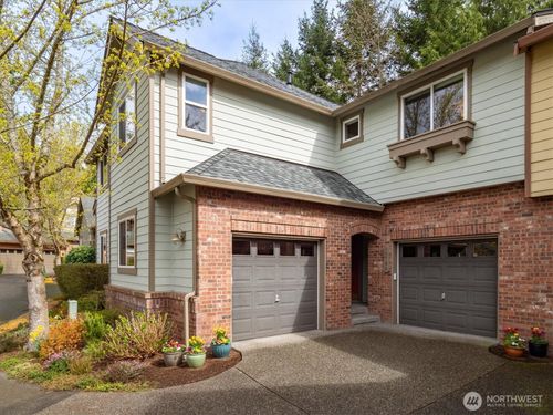 28-10790 221st Ln Ne, Redmond, WA, 98053-2002 | Card Image