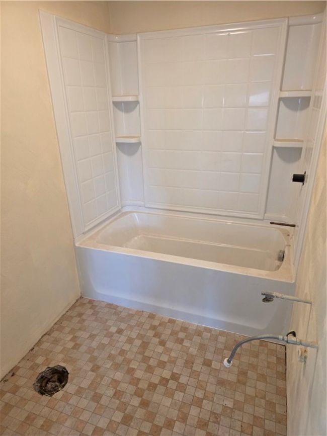 934 W Newton Rd(thomas School Rd), House other with 3 bedrooms, 3 bathrooms and 3 parking in Hempfield Twp - WML PA | Image 17