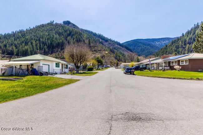 203 S First St, House other with 4 bedrooms, 2 bathrooms and null parking in Osburn ID | Image 25