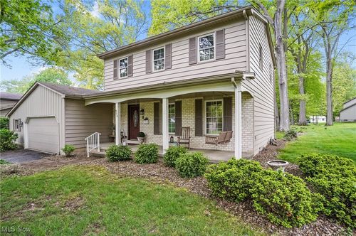 656 Squirrel Hill Dr, Boardman, OH, 44512-5334 | Card Image