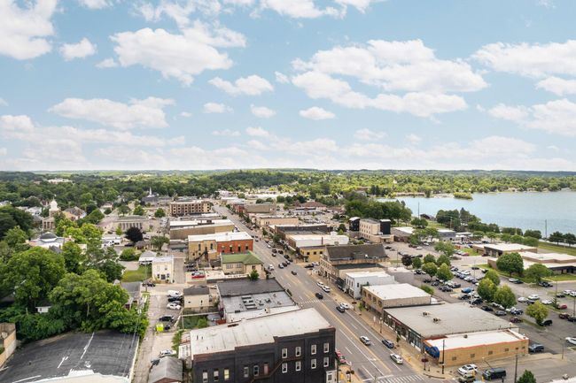 UNIT-104 - 301 N Lake St, Condo with 2 bedrooms, 2 bathrooms and null parking in Cadillac MI | Image 41