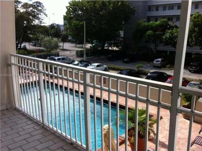 F306 - 1300 Lincoln Rd, Condo with 0 bedrooms, 1 bathrooms and null parking in Miami Beach FL | Image 1