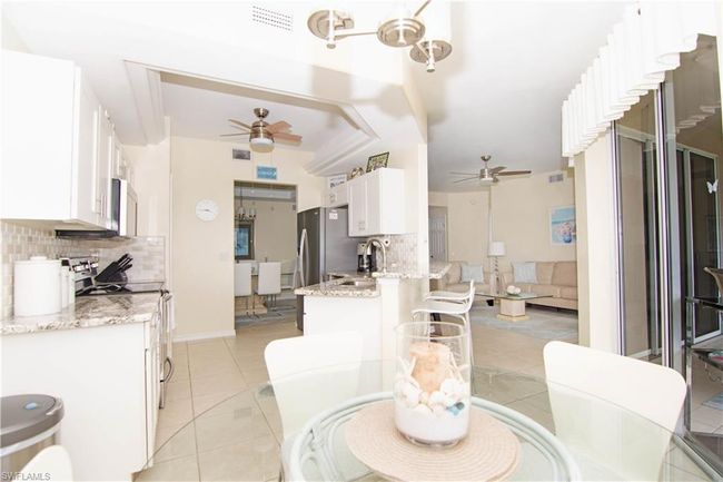 A great place to enjoy a light meal or watch the Home Chef in action! | Image 11