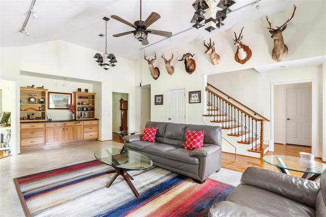 20418 Deer Run Rd, House other with 4 bedrooms, 3 bathrooms and 2 parking in Damon TX | Image 9