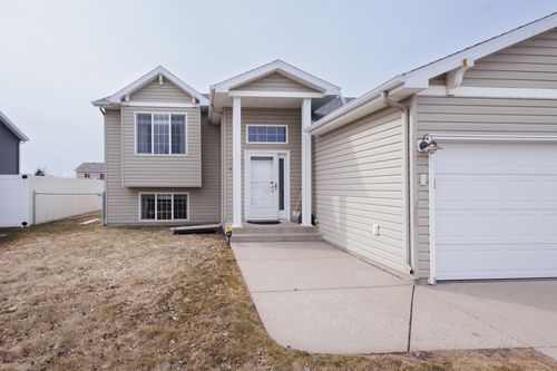 4241 17th St S, Moorhead, MN, 56560-6964 | Card Image