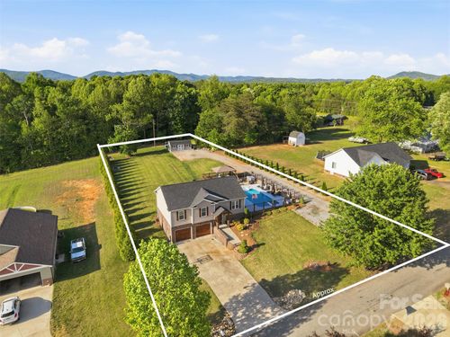 120 Walnut Ln, Taylorsville, NC, 28681-7393 | Card Image