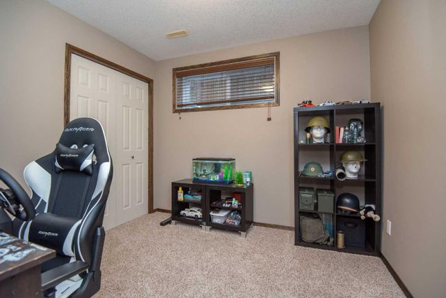172 Vickers Close, Home with 5 bedrooms, 3 bathrooms and 2 parking in Red Deer AB | Image 23