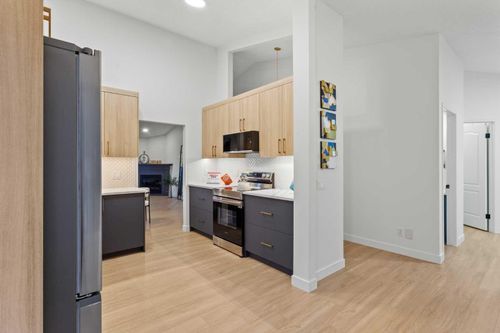 309 Sierra Morena Green Sw, Calgary, AB, T3H3H8 | Card Image