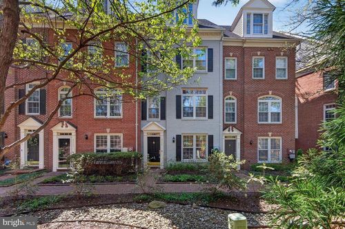 8842 Mansion View Ct, VIENNA, VA, 22182-5520 | Card Image