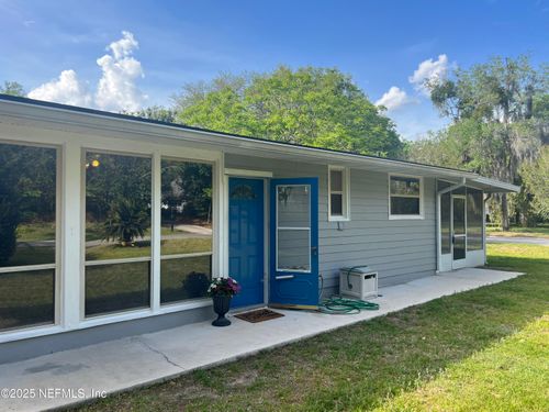 102 Clay St, GREEN COVE SPRINGS, FL, 32043-2502 | Card Image