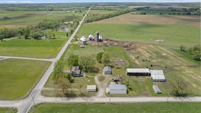 33910 E State Route Vv, House other with 3 bedrooms, 1 bathrooms and null parking in Pleasant Hill MO | Image 27