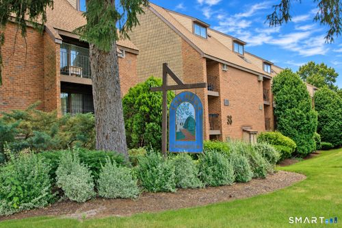 21-38 N Main St, West Hartford, CT, 06107-1906 | Card Image