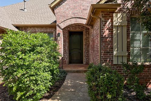 917 Wb Meyer Pkwy, Edmond, OK, 73025-2969 | Card Image