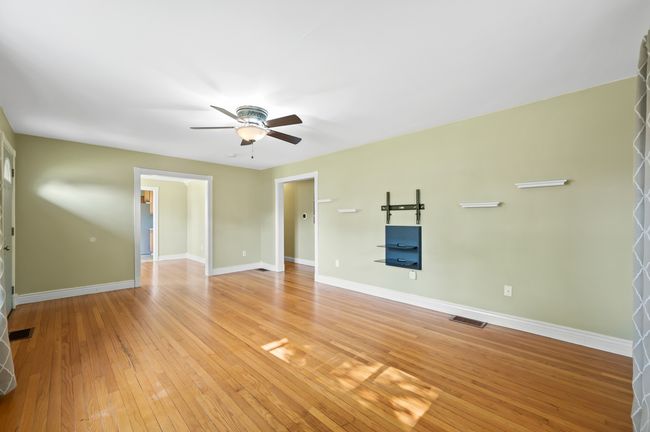 Living Room | Image 4