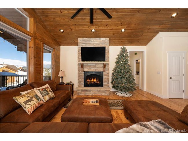 304 County Road 424, House other with 3 bedrooms, 3 bathrooms and null parking in Grand Lake CO | Image 16