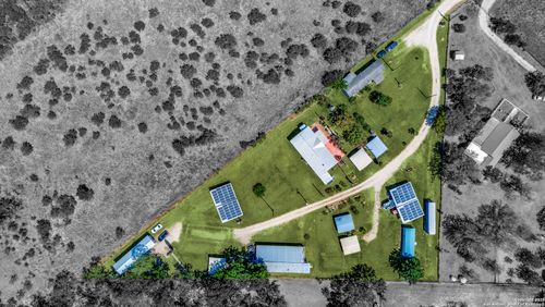 8325 Fm 327, Elmendorf, TX, 78112-5722 | Card Image