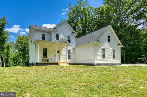 4528 E Old Mountain Rd, Louisa, VA, 23093-2420 | Card Image