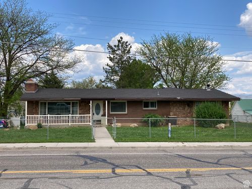 30 N Main St, Aurora, UT, 84620-7760 | Card Image