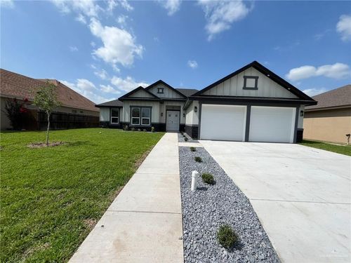 411 Thornwood Loop, Rio Grande City, TX, 78582-6815 | Card Image