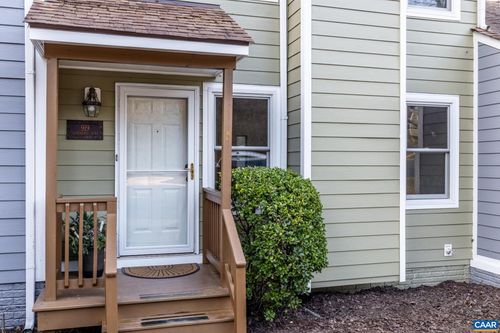 919 Stonehenge Rd, CHARLOTTESVILLE, VA, 22901-3765 | Card Image