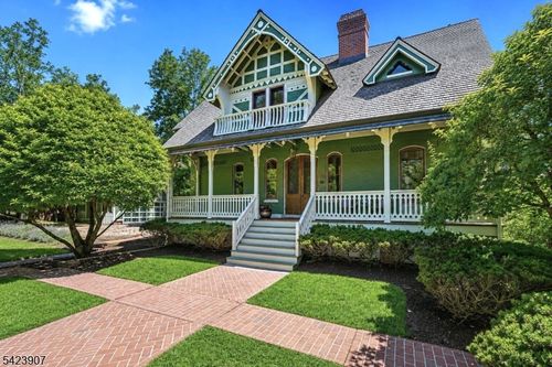 137 Hobart Ave, Short Hills, NJ, 07078-2058 | Card Image