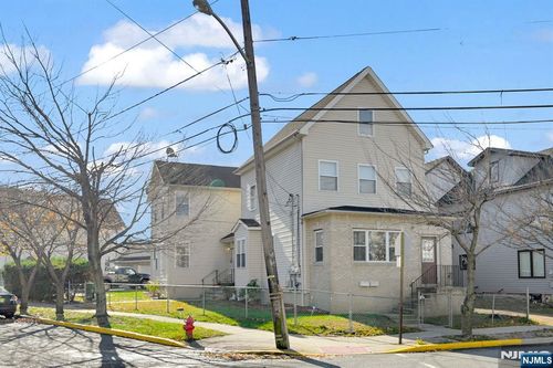 48 Main Ave, Wallington, NJ, 07057-1132 | Card Image