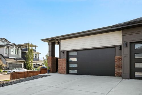 10 Cranbrook Common Se, Calgary, AB, T3M3C2 | Card Image