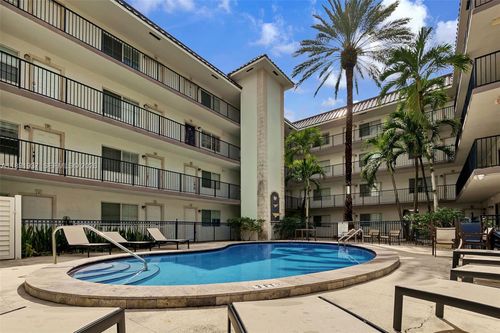 apt-27-924 Se 2nd St, FORT LAUDERDALE, FL, 33301-3618 | Card Image