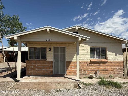 2515 E Linden St, Tucson, AZ, 85716-3045 | Card Image