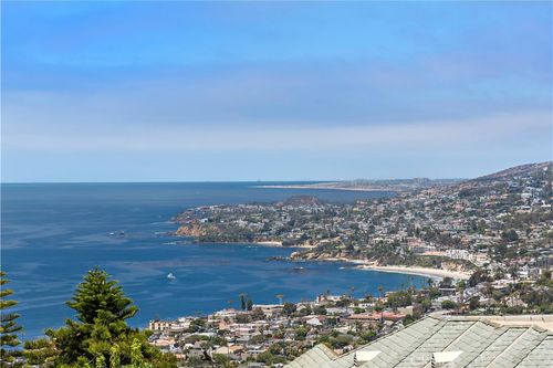 2340 Crestview Dr, Laguna Beach, CA, 92651-3401 | Card Image