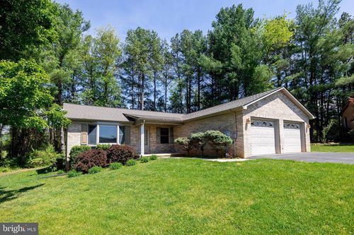 7 Blue Ridge Ct, LURAY, VA, 22835-1751 | Card Image