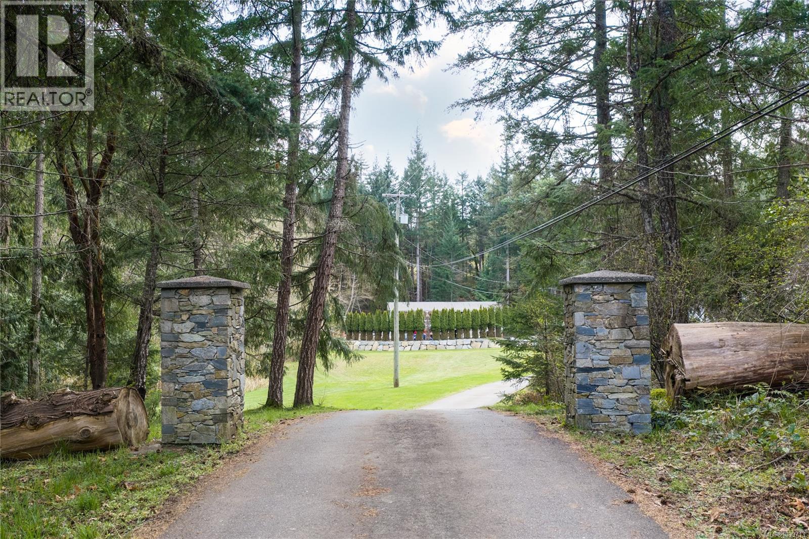 Residential in Nanoose Bay 3