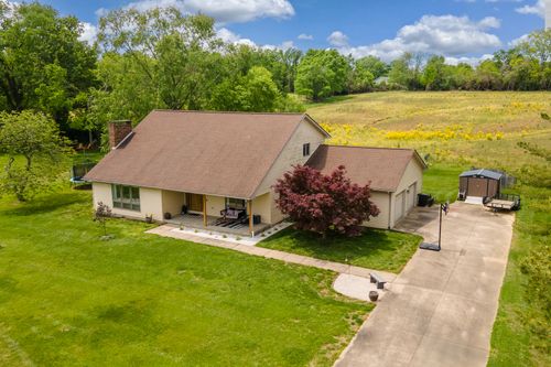 11499 Laurelwood Ln, Carbondale, IL, 62901-0759 | Card Image