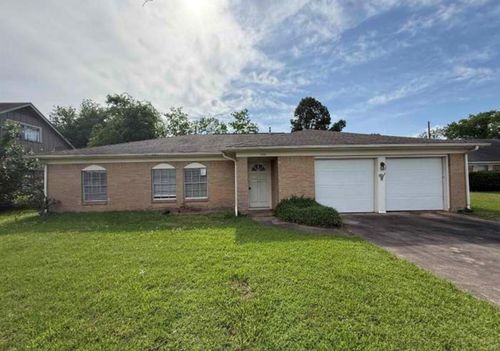 1235 Elaine Dr, Beaumont, TX, 77706-4203 | Card Image