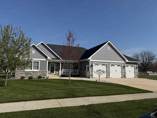 910 Arthur St, Rochester, IN, 46975-2400 | Card Image