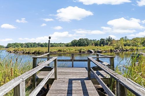 28 Old Shipyard Ln, Hanover, MA, 02339-2334 | Card Image